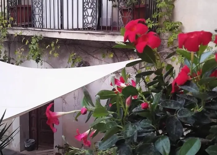 Alojamento de Acomodação e Pequeno-almoço Via Dell'astrologo